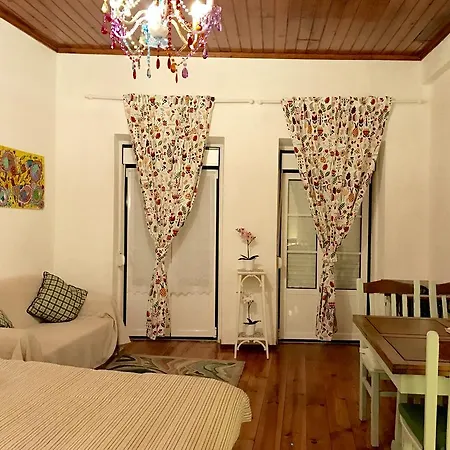 Alfama's Nest Apartment