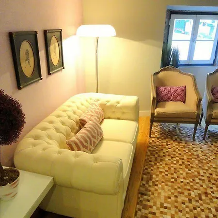 Alfama's Nest Apartment *